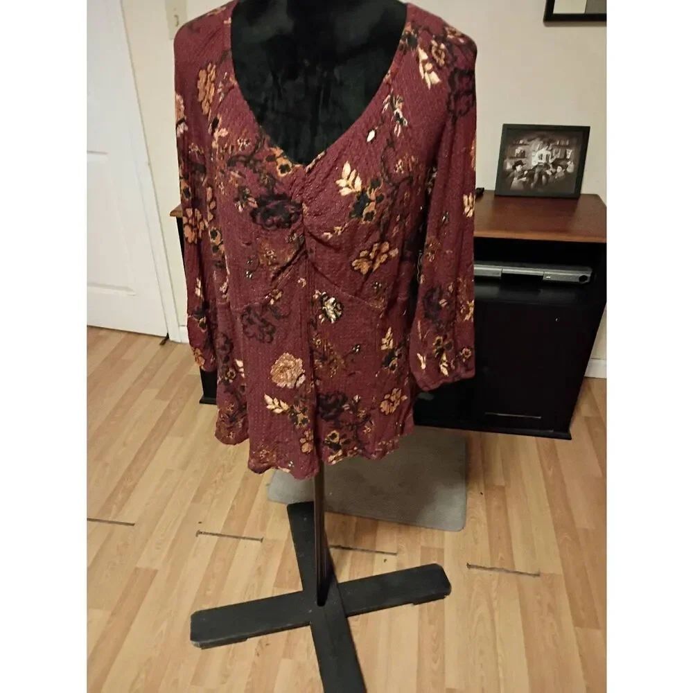 14/16W Cato Brown Black Floral Waffle Knit 3/4 Sleeve VNeck Pullover Shirt Top